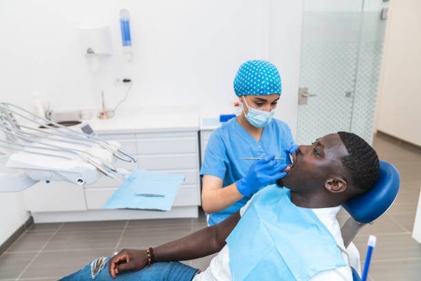 Best Emergency Care for Gum Disease in Germantown Hls, IL